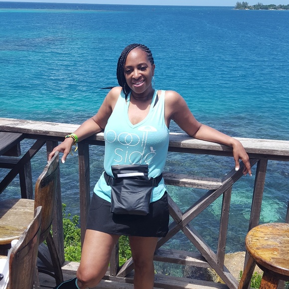 Meet your Posher, Stacy - Picture 1 of 1